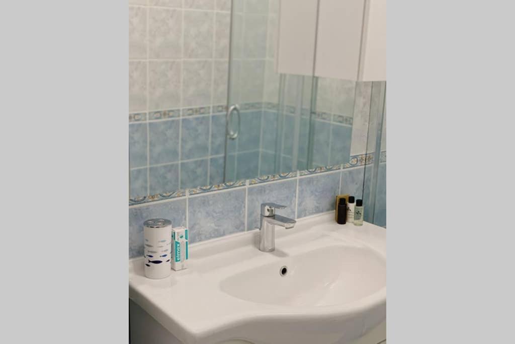 Ladyma Sorrento Apartment Luaran gambar
